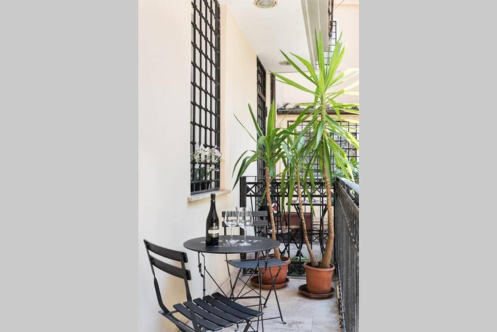 Lovely Colosseum Loft Apartment روما المظهر الخارجي الصورة