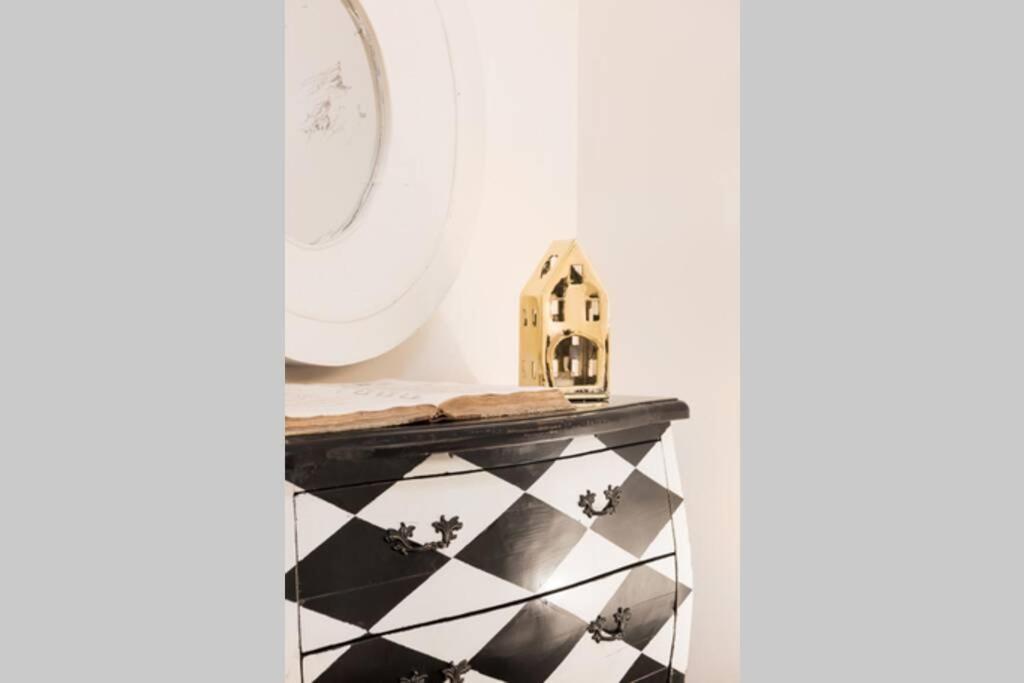 Lovely Colosseum Loft Apartment روما المظهر الخارجي الصورة