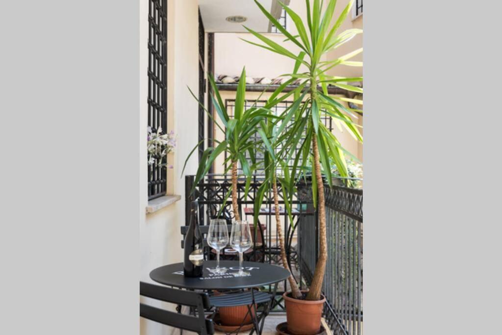 Lovely Colosseum Loft Apartment روما المظهر الخارجي الصورة